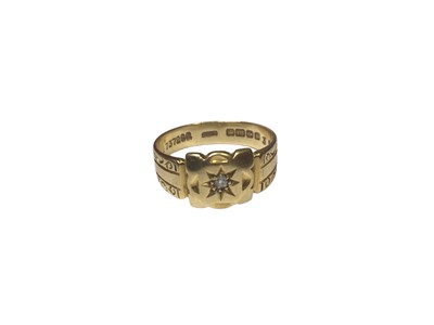 Lot 141 - 18ct gold diamond gypsy set gentleman's ring with engraved shoulders (Birmingham 1934)