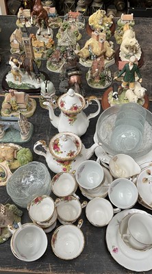 Lot 149 - Royal Albert ‘Old Country roses’. Lilliput lane cottages and other ceramics