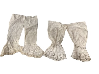 Lot 2057 - Pair of Victorian white cotton detachable sleeves with cut-out work cuffs, pair of detached muslin sleeves with white work cuffs, muslin collar with white work embroidery and a fine bobbin lace bor...