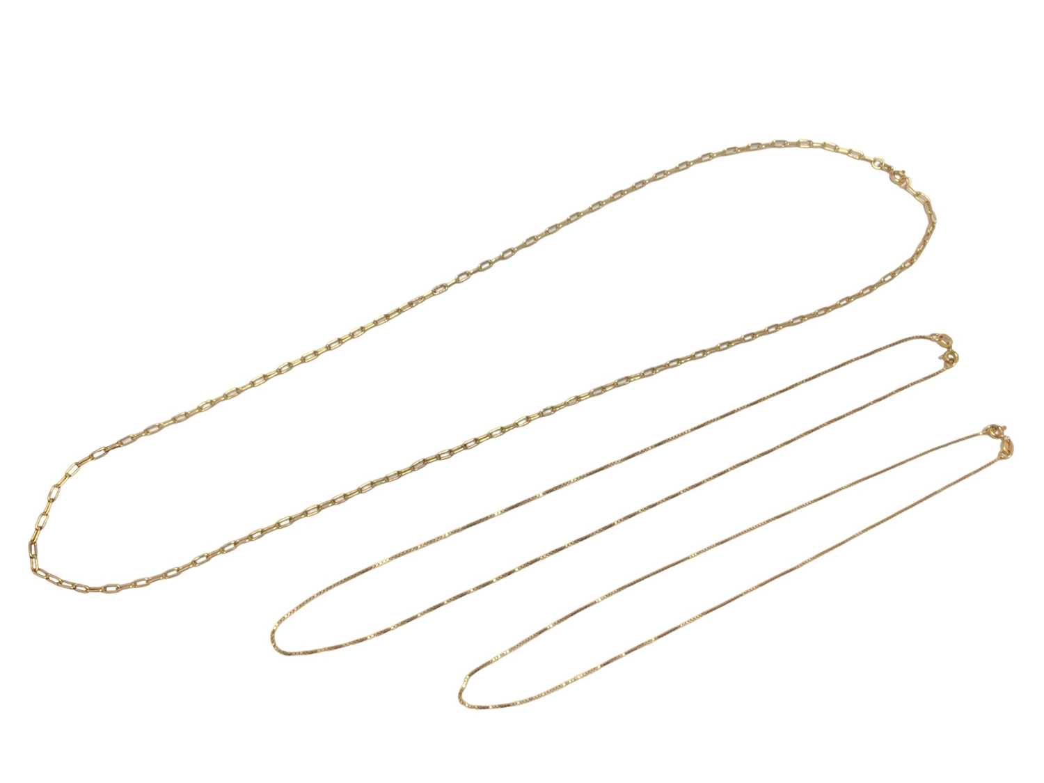 Lot 9 - Three 18ct gold chains