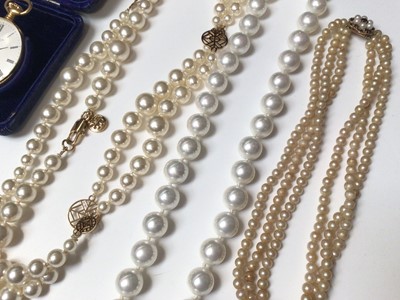 Lot 25 - Contemporary silver chain necklace and bracelet, two pairs of 9ct gold mounted mabé pearl earrings, other simulated pearl necklaces, one with 9ct gold clasp, three ladies wristwatches and a gold pl...