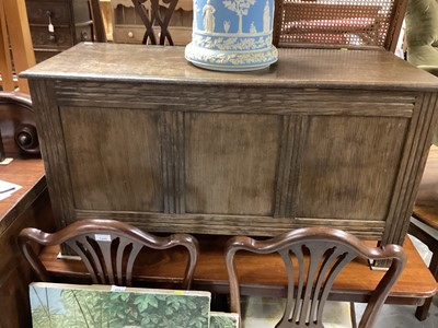 Lot 1350 - Antique oak coffer with three panelled front