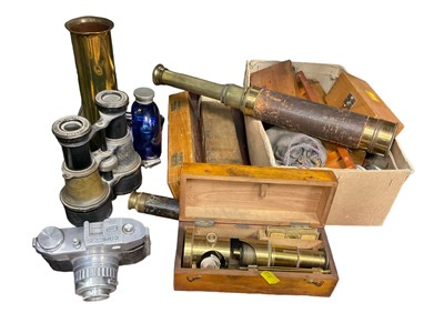 Lot 162 - Microscope, telescope and other scientific instruments