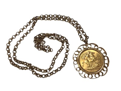 Lot 109 - Elizabeth II gold full sovereign 1967, in 9ct gold pendant mount on a 9ct gold chain