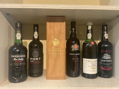 Lot 271 - Six bottles of port