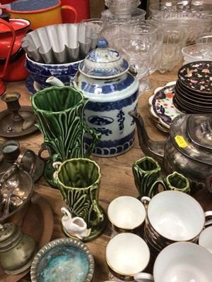 Lot 28 - Sundry items, including a Chinese teapot, glassware, etc