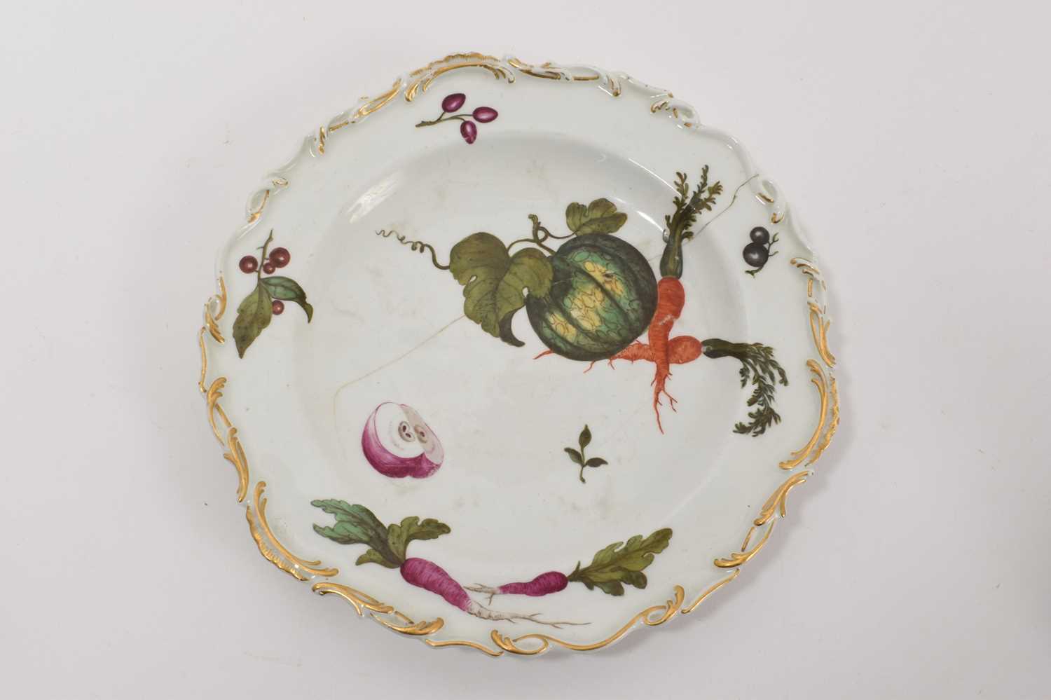 Lot 42 - 18th century Chelsea moulded dish