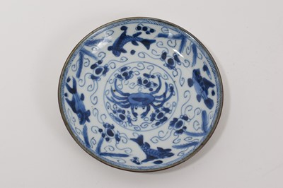 Lot 2 - Chinese Kangxi dish, decorated with a crab