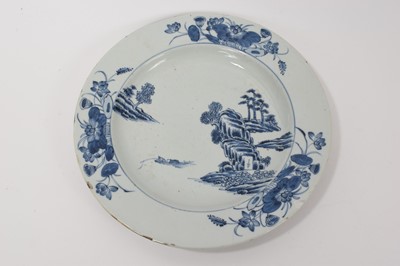 Lot 3 - 18th century Chinese blue and white dish