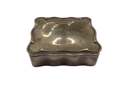 Lot 1011 - Silver rectangular trinket box (Birmingham 1911)