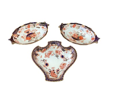 Lot 1236 - Royal Crown Derby Imari pattern dinner wares