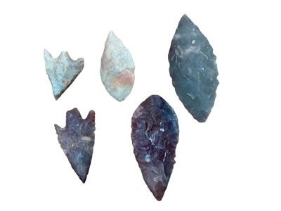 Lot 2464 - Five ancient flint arrow and spearheads, probably North American