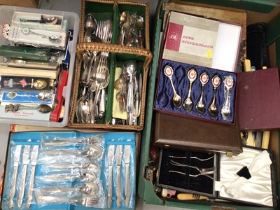 Lot 340 - Quantity of plated cutlery, souvenir spoons and flatware