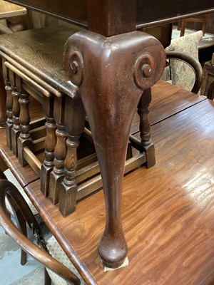 Lot 1236 - Mahogany draw leaf dining table on cabriole legs