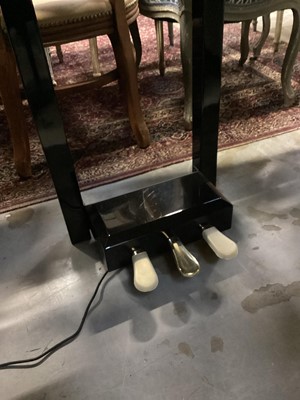 Lot 1238 - Gear4music GDP1000L digital piano, 141cm wide