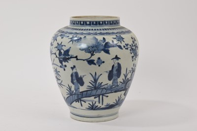 Lot 112 - Antique Japanese Arita porcelain vase