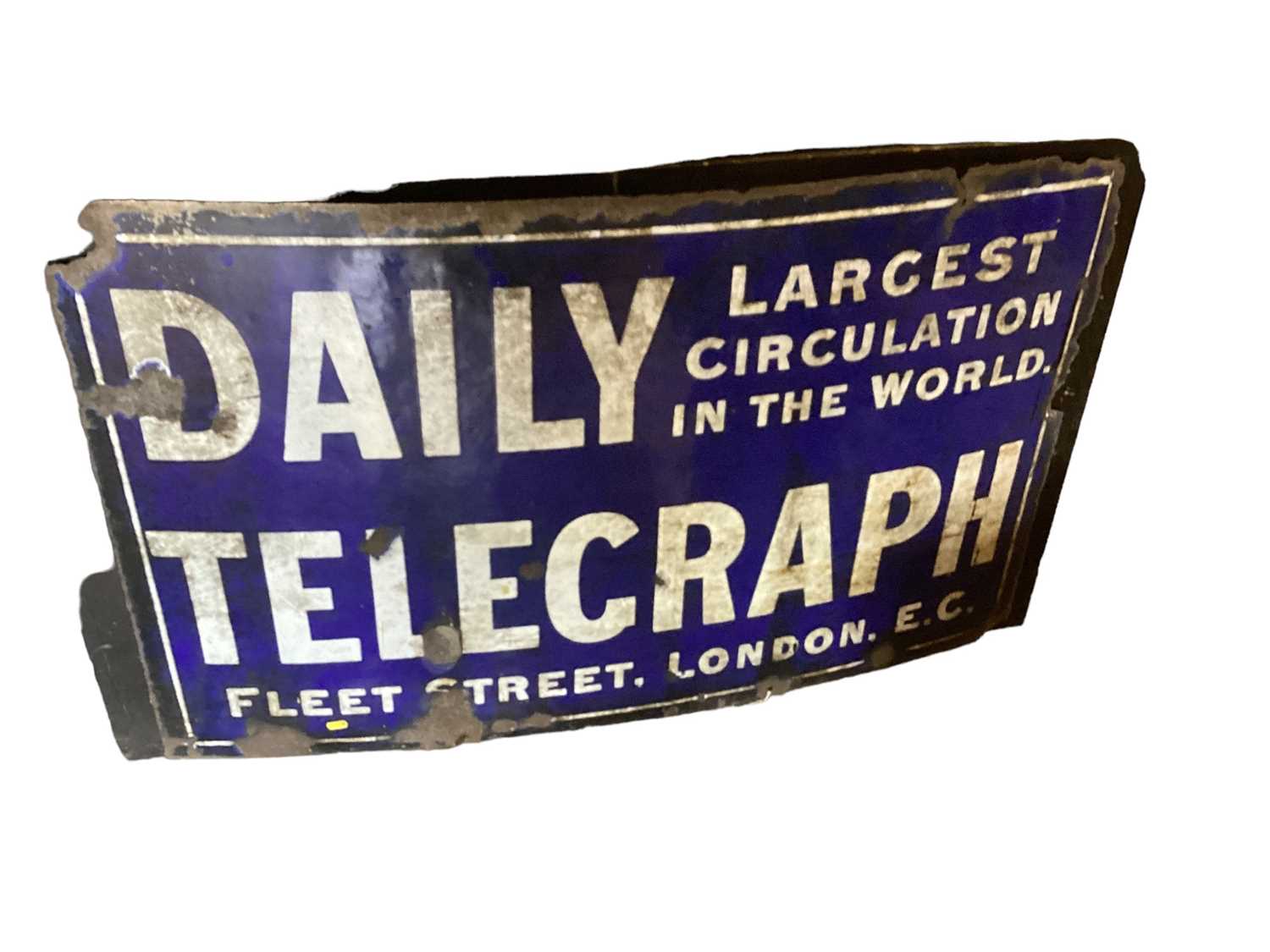Daily Thread Signs Lot 2552 - Large Daily Telegraph enamel sign