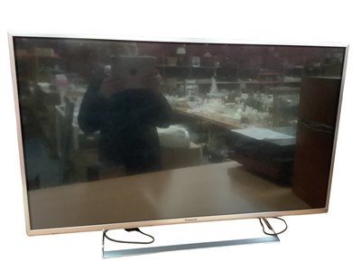 Lot 4 - 42" Panasonic LCD TV together with remote control and instruction