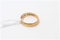 Lot 3252 - Gold (22ct) wedding band. Ring size M - N