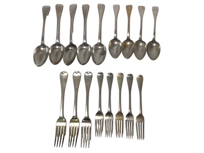 Lot 302 - William IV/Victorian silver Old English pattern flatware