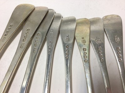 Lot 302 - William IV/Victorian silver Old English pattern flatware