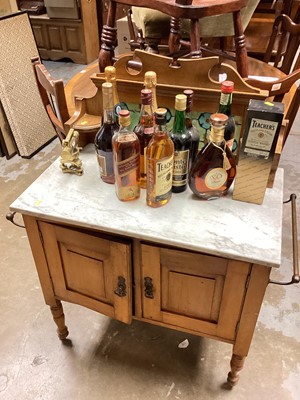 Lot 1357 - Edwardian satin walnut washstand with raised tiled back and marble top, 87cm wide, 46cm deep, 106cm high