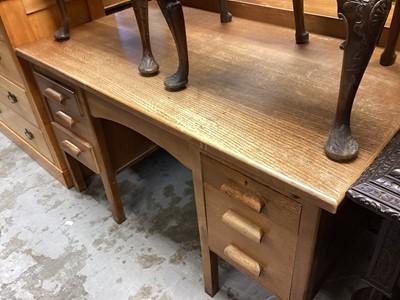 Lot 1370 - Mid 20th century oak kneehole desk with six drawers, 137cm wide, 76cm deep, 78cm high