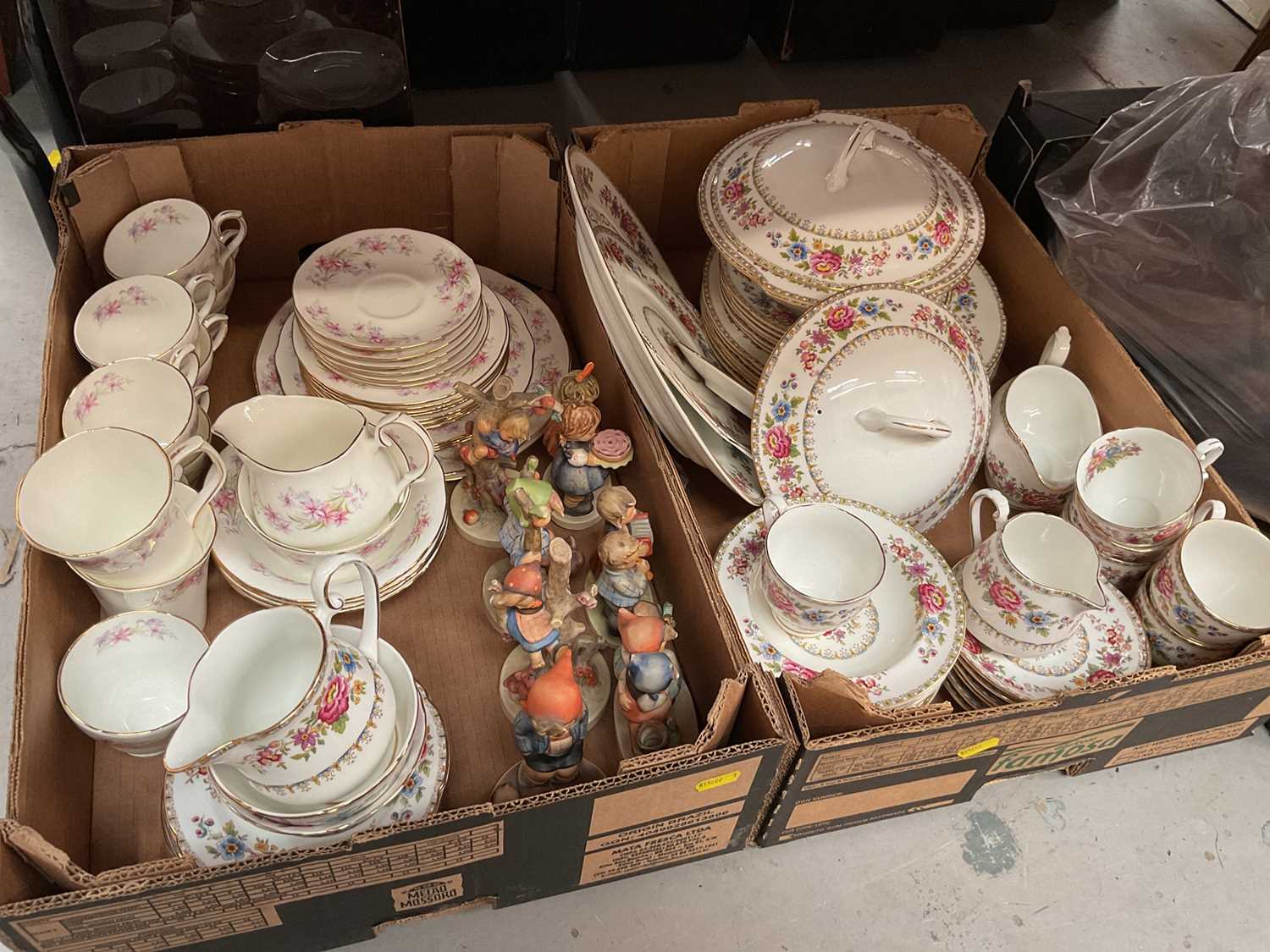 Lot 414 - Royal Grafton 'Malvern' pattern dinnerware, together with Hummel figures and Duchess teaware (2 boxes)