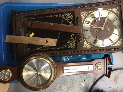 Lot 700 - Wall clock President and barometer