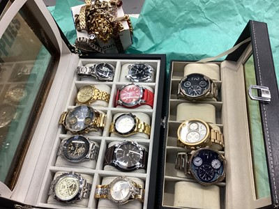 Lot 1131 - Group of assorted jewellery and watches