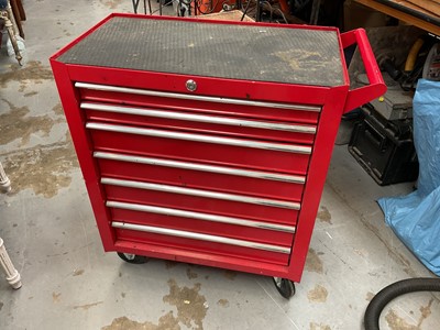 Lot 501 - Free standing seven draw garage tool chest on casters, containing a selection of hand tools.