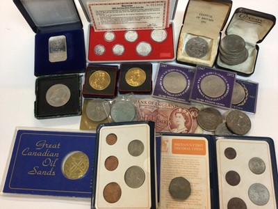 Lot 461 - World - Mixed coins to include Singapore six coin silver proof set 1985 (N.B. Cased with Certificate of Authenticity) G.B. Festival of Britian George VI Crowns 1951 x 2, a silver Bullion .999 Bar w...
