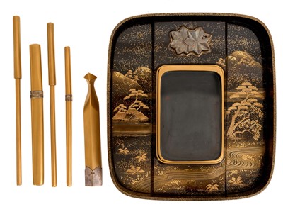 Lot 856 - Superb matching set of a gold lacquer ryoshibako and suzuribako, Meiji Period