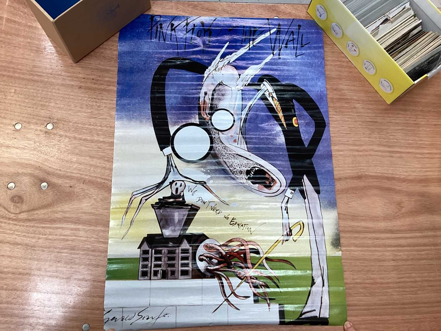 Lot 1440 - Poster Pink Floyd The Wall in tube.