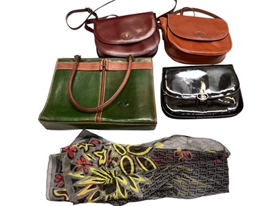 Lot 2095 - Vintage handbags including two small saddle bag style handbags by Etienne Ainger, Vera Pelle Cuoieria Florentina green and tan leather handbag, Celine black ptent handbag, clutch bags,and some vint...