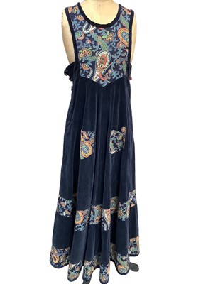 Lot 2098 - 1970s designer Anna Belinda handmade Oxford navy velvet and flora print pinafore maxi dress