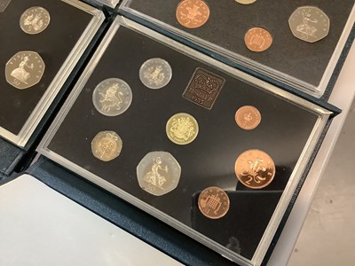 Lot 513 - World - Mixed coinage to include Royal Mint proof sets in blue cases 1983, 1984, 1985, 1986, 1987, 1988