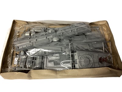 Lot 35 - MPC Walt Disney Studios (c1979) The Black Hole Cygnus 1:4225 Scale unconstructed model kit, in original interior packaging sealed, boxed (crumpled) No.1-1983 (Approx two feet long) (1)