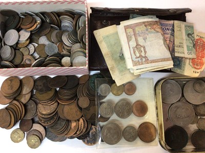 Lot 488 - World - Mixed coinage to include G.B. 1953 year set & other issues to include some silver (Qty)