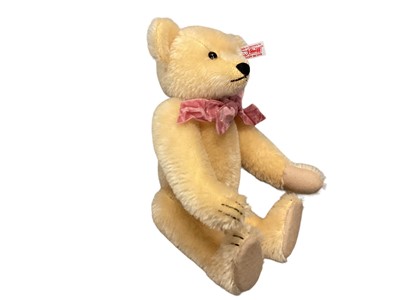 Lot 1939 - Steiff musical blond Teddy no. 673856, boxed plus small Steiff teddys 662348 and 662874 both boxed and a small mohair teddt bear.