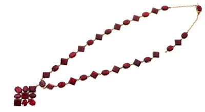 Lot 467 - Georgian garnet pendant necklace