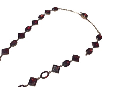 Lot 467 - Georgian garnet pendant necklace