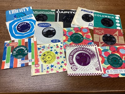 Lot 2209 - Box of single records including Capitols, Impressions, Isley Brothers, Bob Dylan, Crystals, Beatles, Elvis Presley, Cliff Richard, Everly Brothers etc