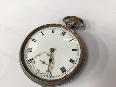 Lot 2543 - Burr pocket watch case containing silver pocket watch