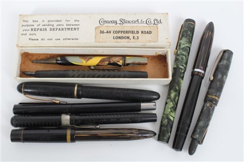 Lot 763 - Collection of vintage fountain pens (9)