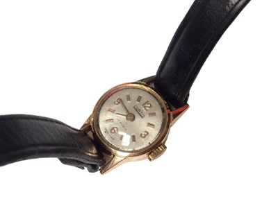 Lot 228 - Vintage 'Curtis' 18ct gold cased ladies wristwatch on leather strap