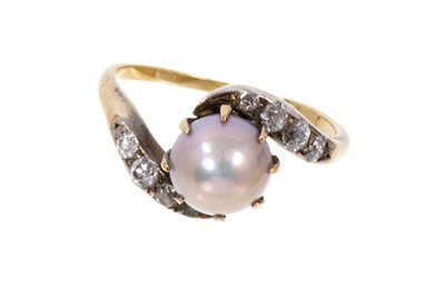 Lot 482 - Late Victorian grey pearl and diamond cross-over ring