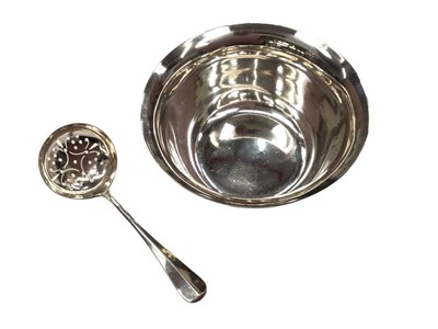 Lot 267 - George V silver sugar bowl and matching sifter spoon, (Edinburgh 1935) (2)