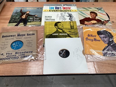 Lot 2275 - Collection of 1960s and later records including Elvis, Roy Orbison, Cliff Richard etc (1 box)