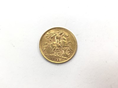 Lot 1017 - George V gold half sovereign, 1911